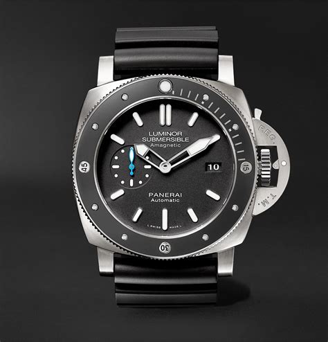 ww Panerai submersible watch